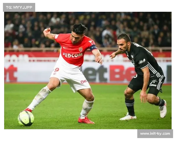 20岁朗斯门将里塞贡献34次扑救，成球队防线关键人物